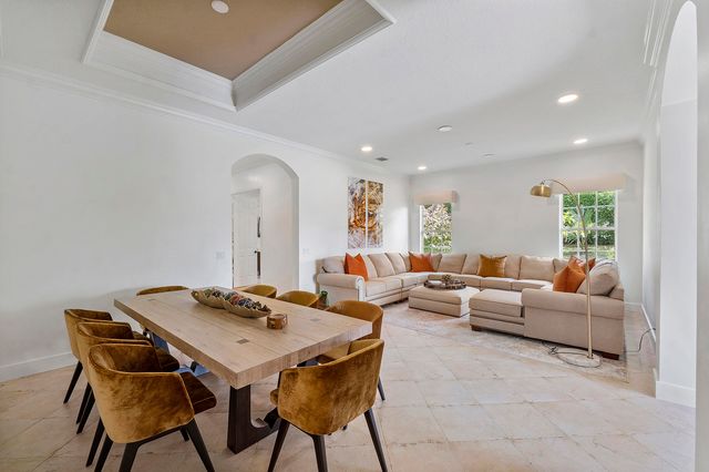 9556 Cobblestone Creek Drive, Boynton Beach, FL 33472