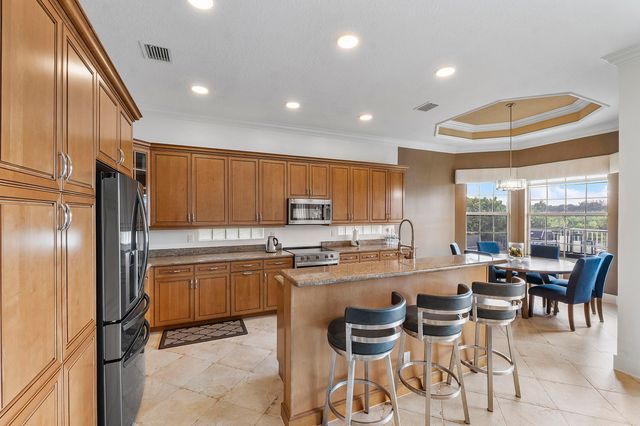 9556 Cobblestone Creek Drive, Boynton Beach, FL 33472