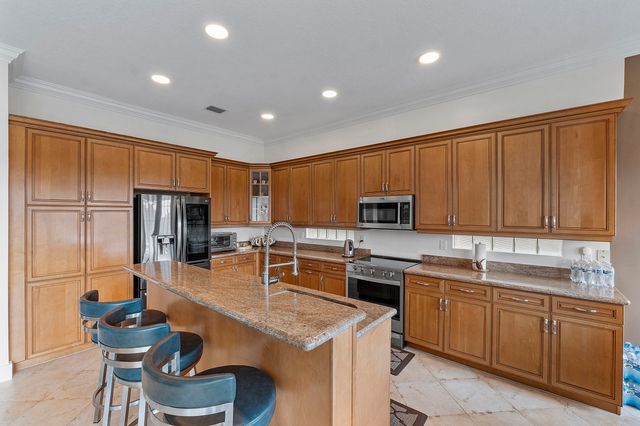 9556 Cobblestone Creek Drive, Boynton Beach, FL 33472