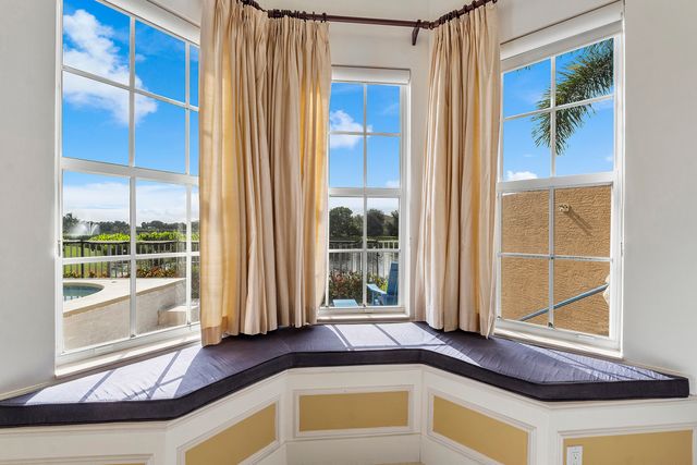 9556 Cobblestone Creek Drive, Boynton Beach, FL 33472