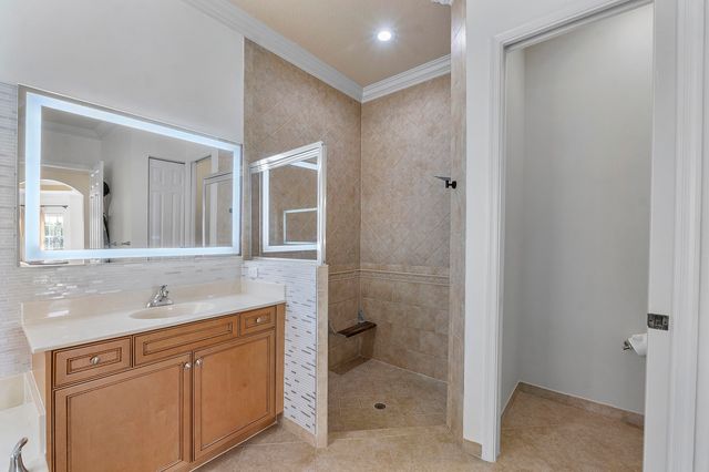 9556 Cobblestone Creek Drive, Boynton Beach, FL 33472