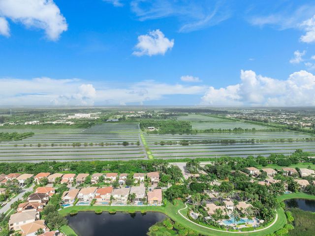 9556 Cobblestone Creek Drive, Boynton Beach, FL 33472