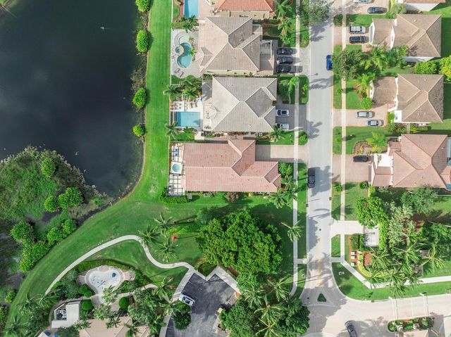9556 Cobblestone Creek Drive, Boynton Beach, FL 33472