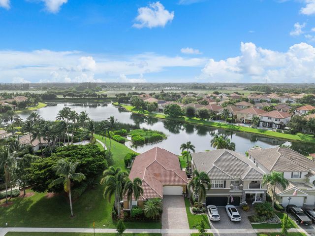 9556 Cobblestone Creek Drive, Boynton Beach, FL 33472