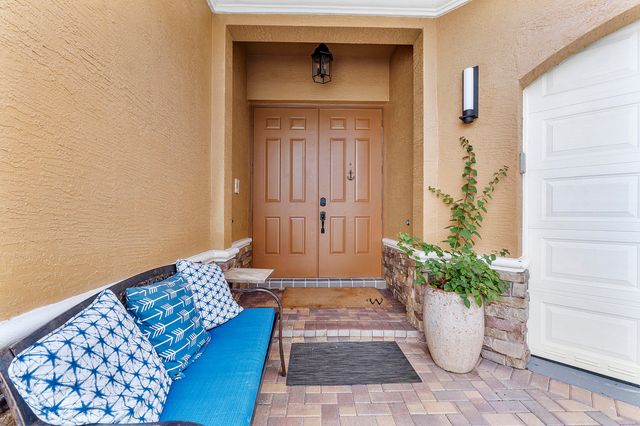 9556 Cobblestone Creek Drive, Boynton Beach, FL 33472