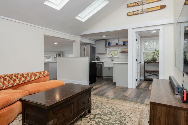 21 Hemlock Heights Road, Atkinson, NH 03811