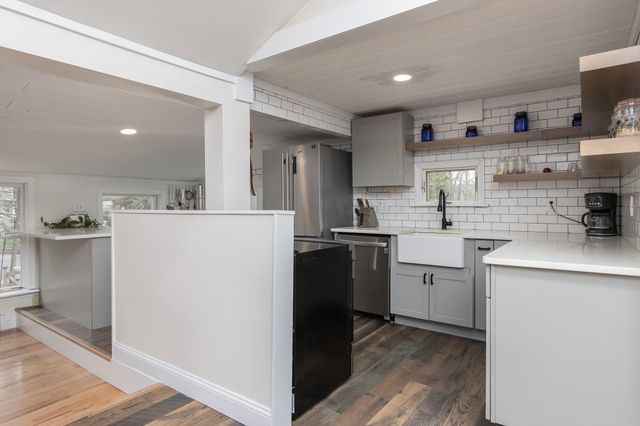21 Hemlock Heights Road, Atkinson, NH 03811