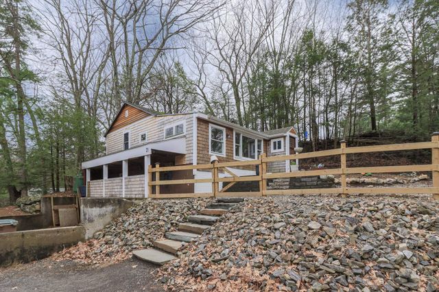 21 Hemlock Heights Road, Atkinson, NH 03811