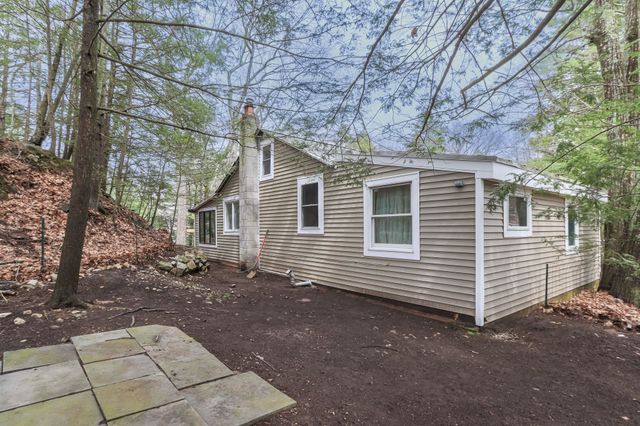 21 Hemlock Heights Road, Atkinson, NH 03811