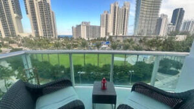 19370 Collins Avenue 623, Sunny Isles Beach, FL 33160