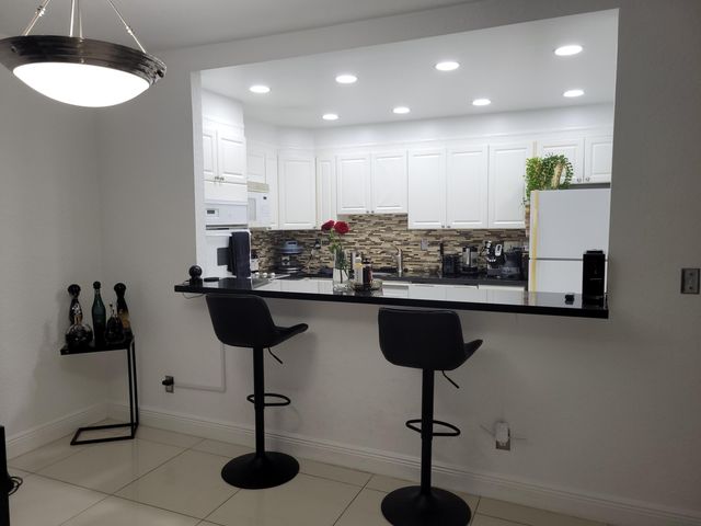 19370 Collins Avenue 623, Sunny Isles Beach, FL 33160