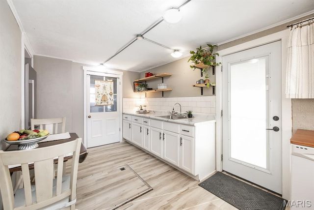 614 S Church Street, Belleville, IL 62220