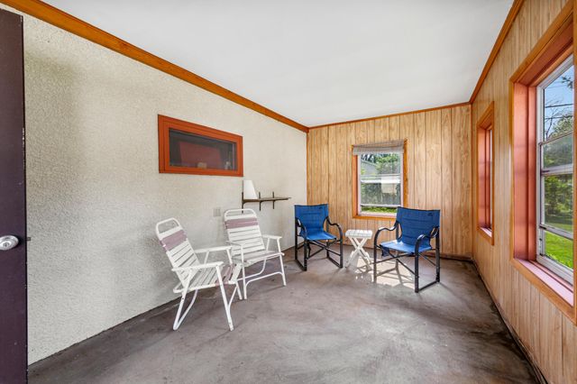 7049 Ewing Avenue N, Brooklyn Center, MN 55429