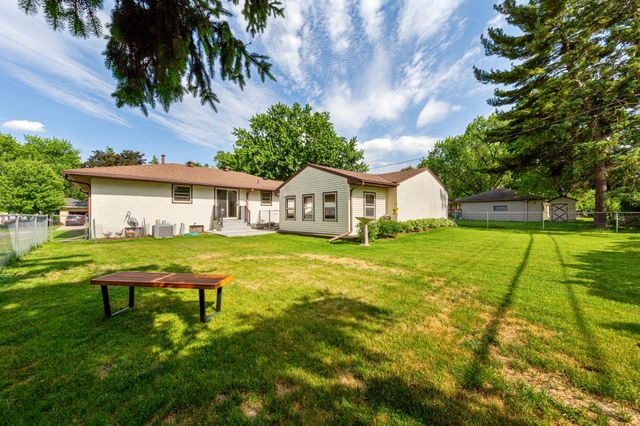 7049 Ewing Avenue N, Brooklyn Center, MN 55429