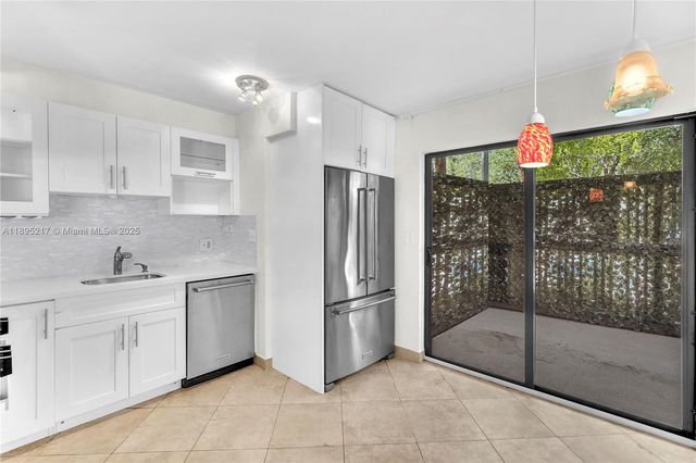 3265 Virginia St 13, Miami, FL 33133