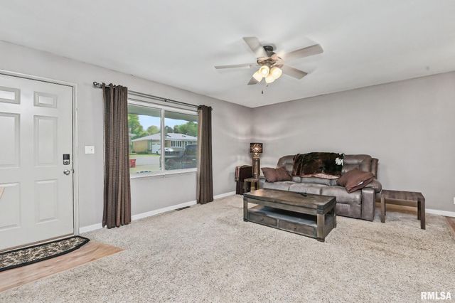 5133 N MONTCLAIR Avenue, Peoria Heights, IL 61616