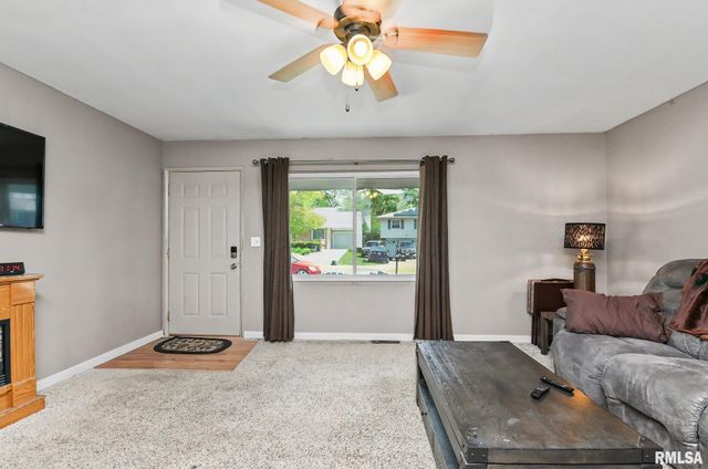 5133 N MONTCLAIR Avenue, Peoria Heights, IL 61616