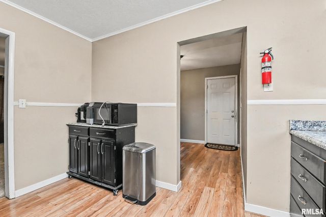 5133 N MONTCLAIR Avenue, Peoria Heights, IL 61616