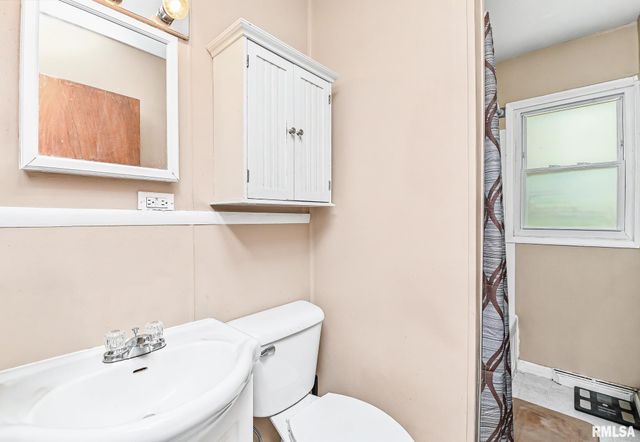5133 N MONTCLAIR Avenue, Peoria Heights, IL 61616