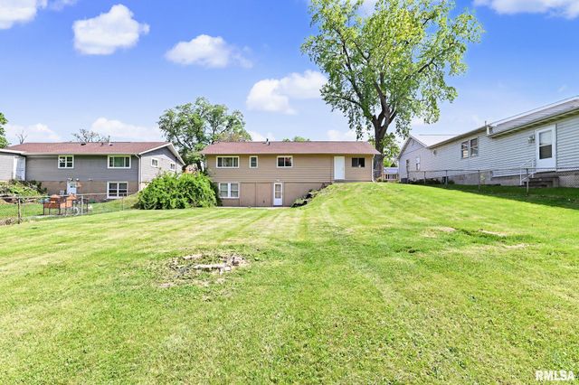 5133 N MONTCLAIR Avenue, Peoria Heights, IL 61616