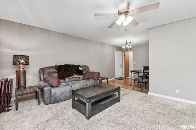 5133 N MONTCLAIR Avenue, Peoria Heights, IL 61616