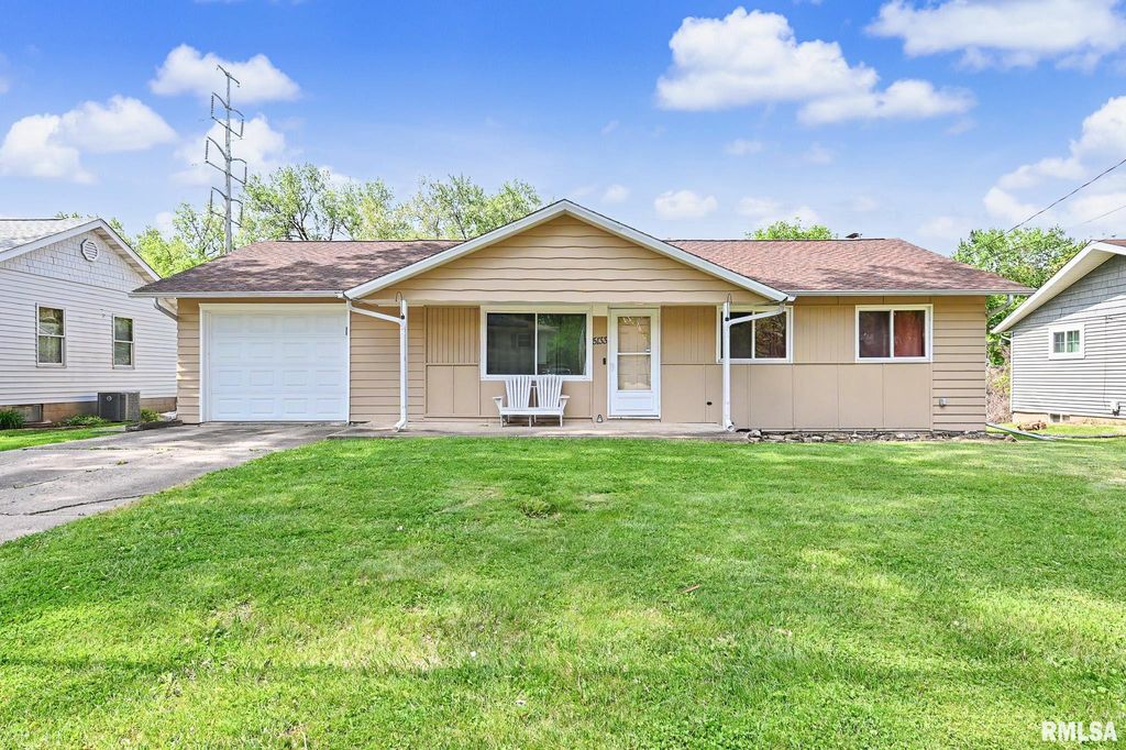 5133 N MONTCLAIR Avenue, Peoria Heights, IL 61616