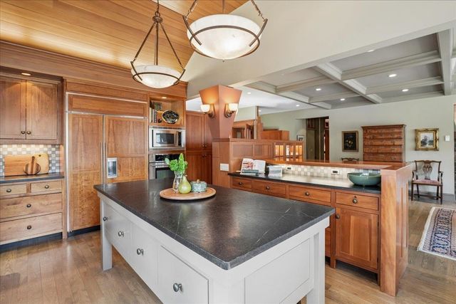 55 Audubon Way, Auburn, NH 03032