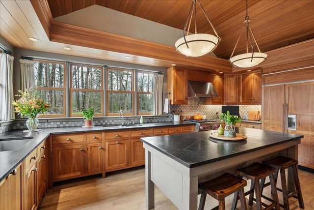 55 Audubon Way, Auburn, NH 03032