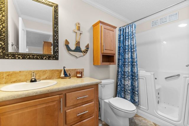 222 Lakeside Crossing Dr., Conway, SC 29526