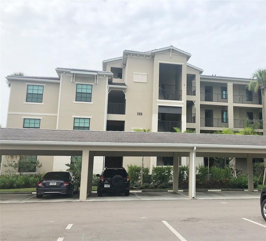 17510 GAWTHROP DRIVE 405, Lakewood Ranch, FL 34211