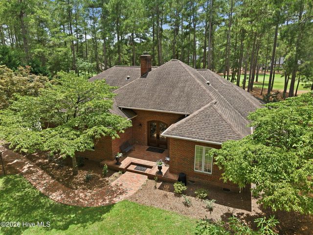 39 Devon Drive, Pinehurst, NC 28374