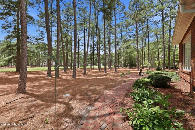 39 Devon Drive, Pinehurst, NC 28374
