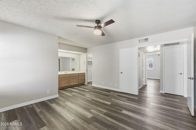 8226 E MADERO Avenue, Mesa, AZ 85209