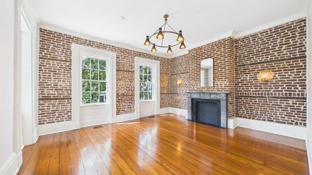 30 Anson Street, Charleston, SC 29401