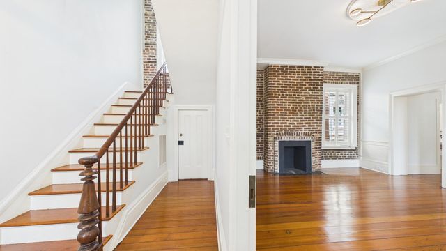30 Anson Street, Charleston, SC 29401