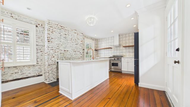 30 Anson Street, Charleston, SC 29401