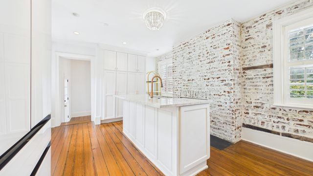 30 Anson Street, Charleston, SC 29401