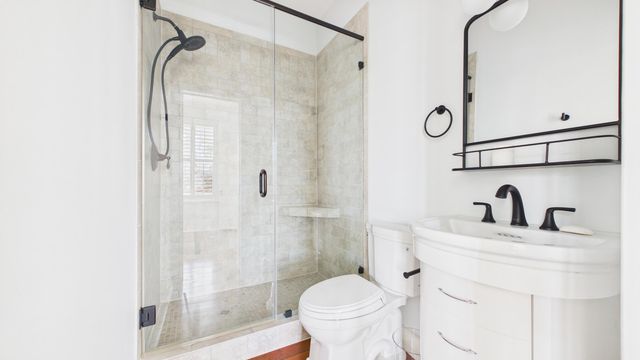 30 Anson Street, Charleston, SC 29401