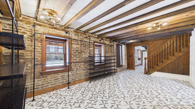 30 Anson Street, Charleston, SC 29401