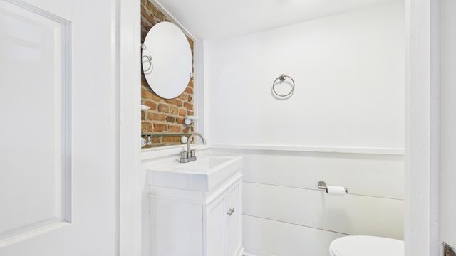 30 Anson Street, Charleston, SC 29401