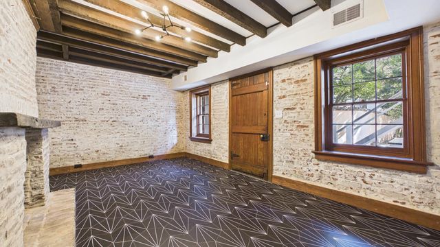 30 Anson Street, Charleston, SC 29401