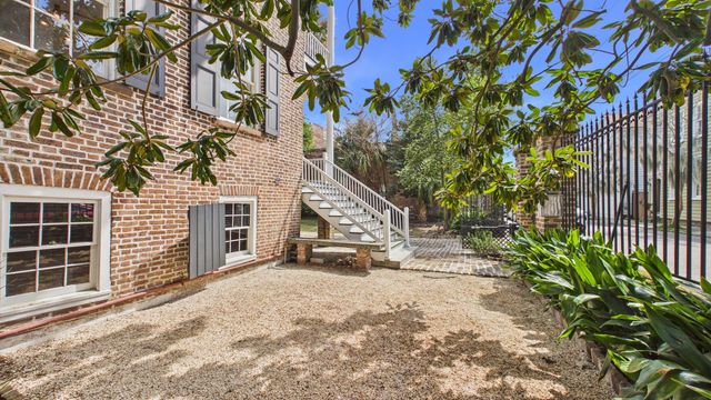 30 Anson Street, Charleston, SC 29401