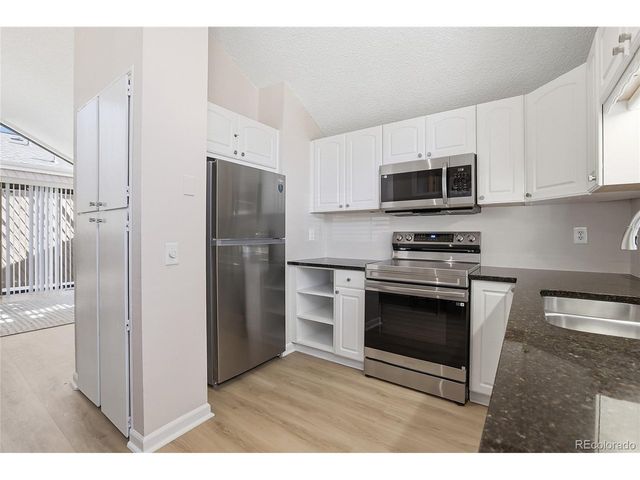 10187 E Peakview Ave, Englewood, CO 80111