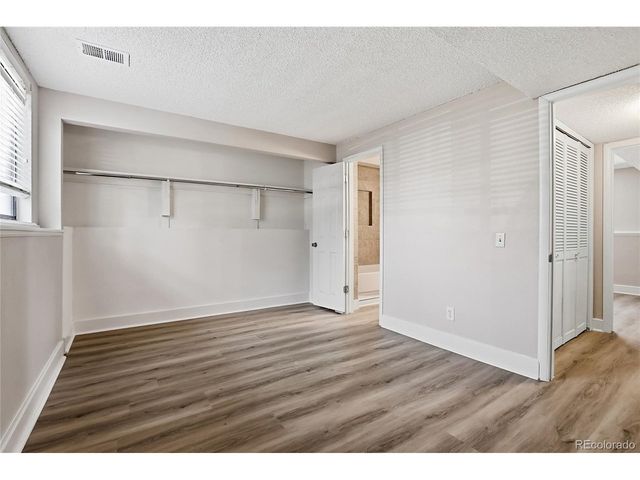 10187 E Peakview Ave, Englewood, CO 80111