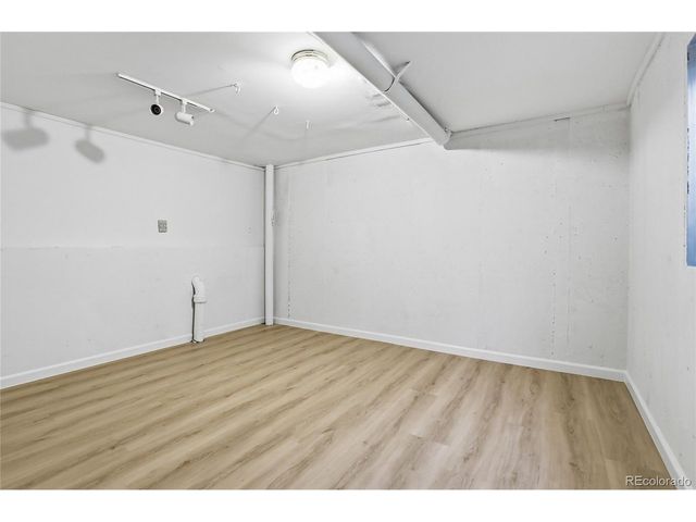 10187 E Peakview Ave, Englewood, CO 80111