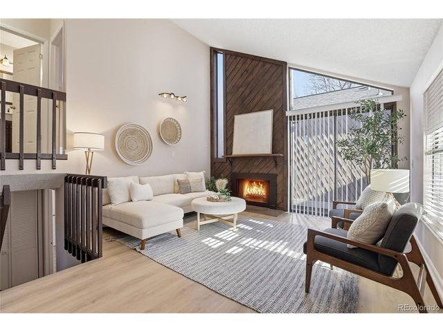 10187 E Peakview Ave, Englewood, CO 80111