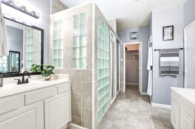 15642 Choke Canyon Drive, Sugar Land, TX 77498