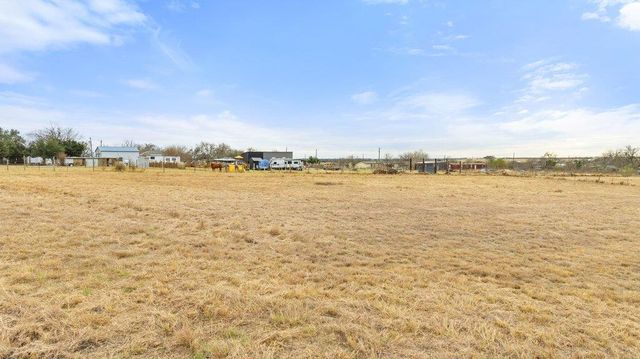 20646 Cameron RD, Coupland, TX 78615
