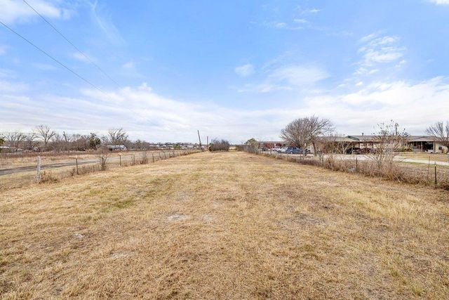 20646 Cameron RD, Coupland, TX 78615