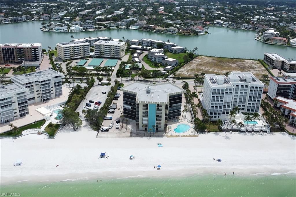 3399 Gulf Shore BLVD N # 303, Naples, FL 34103